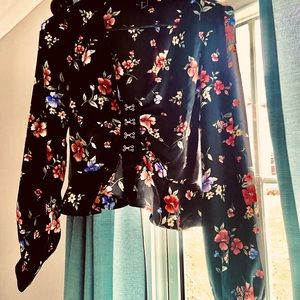 Beautiful floral silk clip vintage top